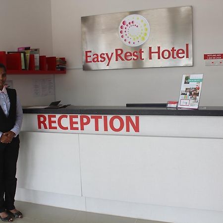 Easyrest Hotel 페탈링자야 외부 사진