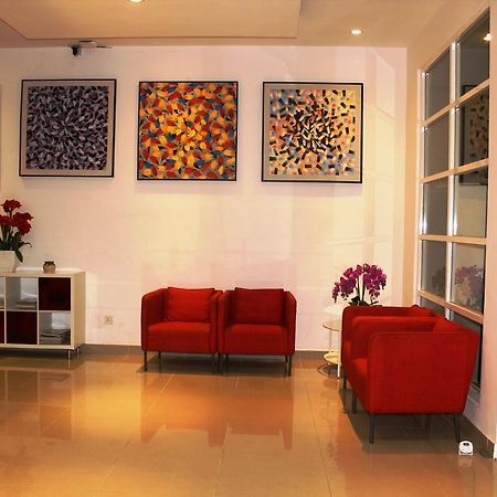 Easyrest Hotel 페탈링자야 외부 사진