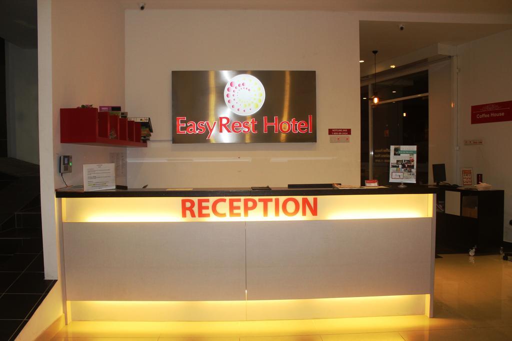 Easyrest Hotel 페탈링자야 외부 사진