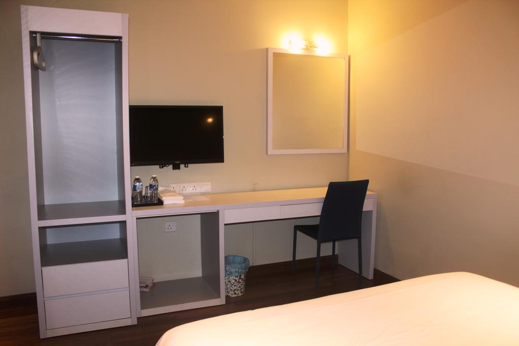 Easyrest Hotel 페탈링자야 객실 사진